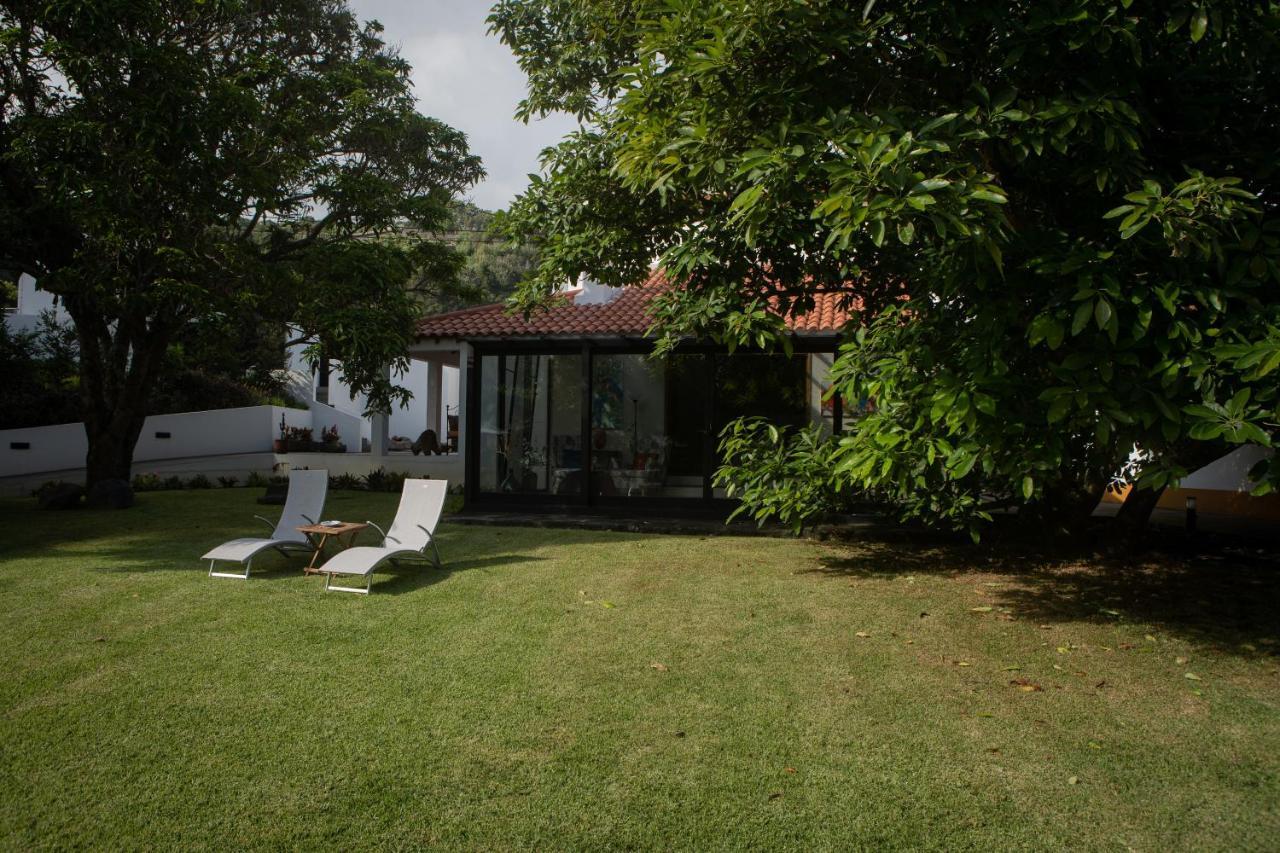 Palacio - Exclusive Villa, Caloura Hébergement de vacances Água de Pau